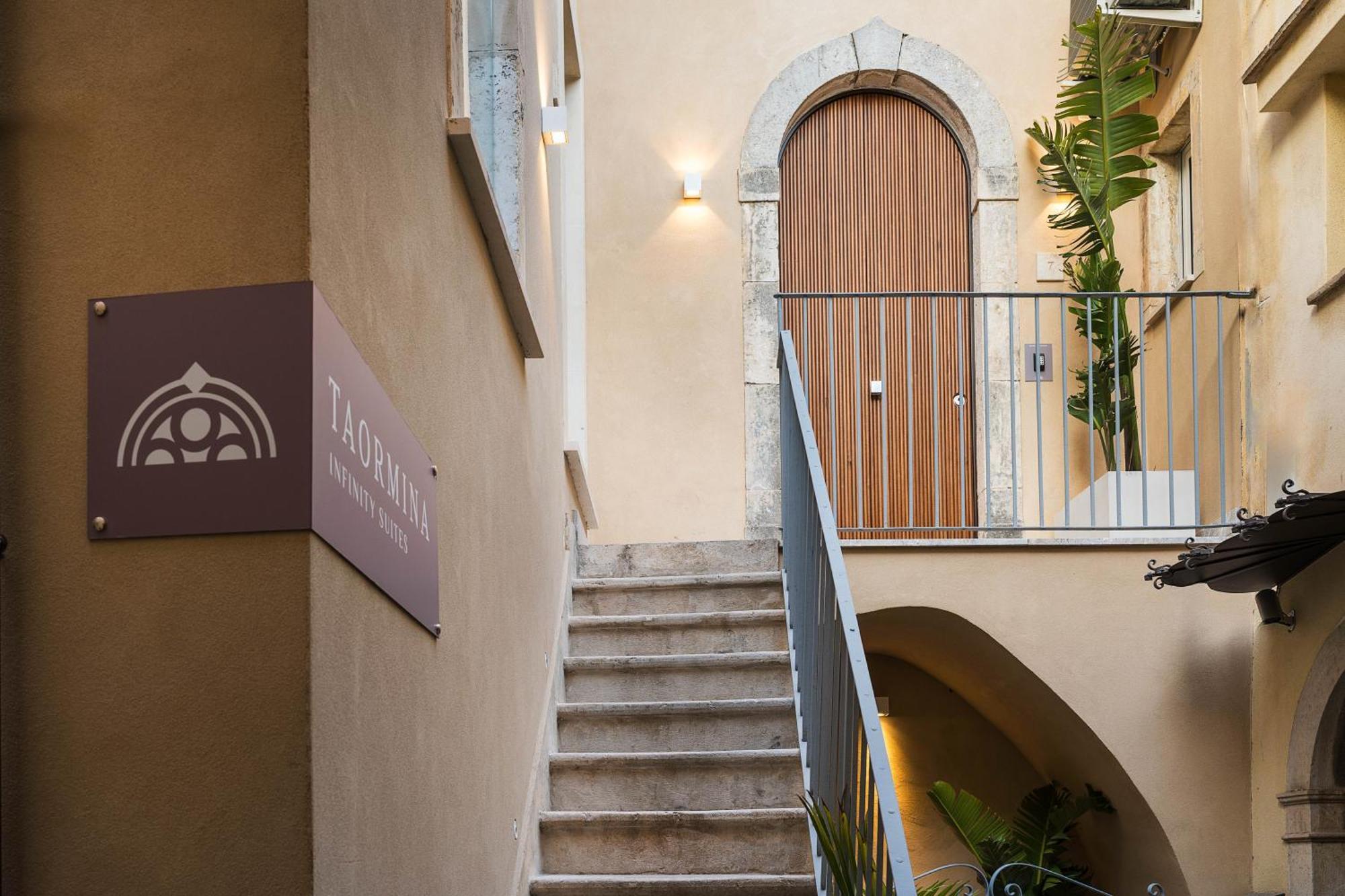 Taormina Infinity Suites Екстер'єр фото